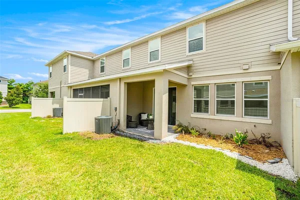 $3,200 | 1105 Lady Gouldian Court, Tampa, FL 33613