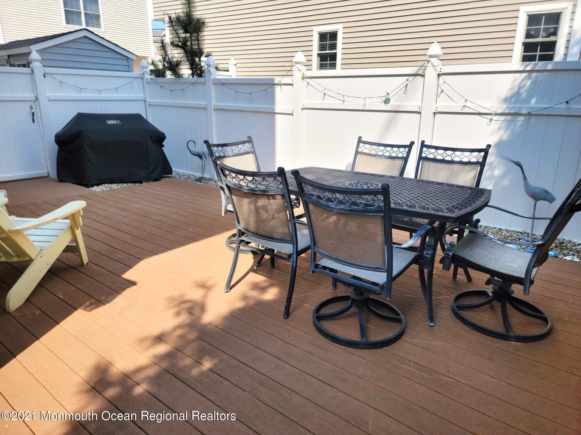 101 South Bayside Road Lavallette, NJ 08735 - Photo 8 of 54 09