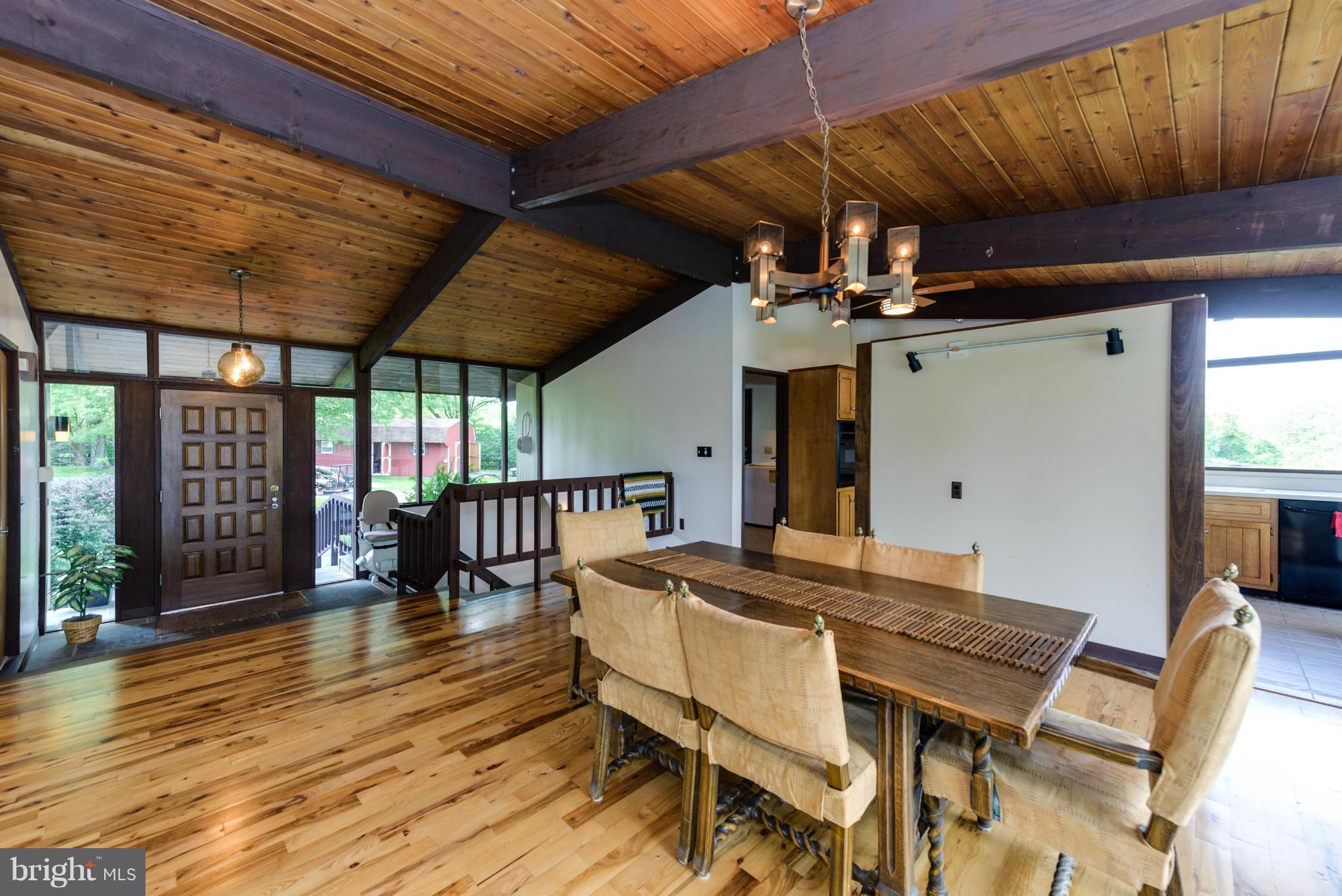 24131 Old Hundred Road Dickerson, MD 20842 - Photo 4 of 30 Dining