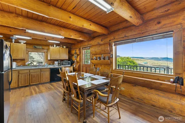 $699,000 | 46575 Meadowlark Lane, Grand Coulee, WA 99133