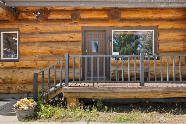 $699,000 | 46575 Meadowlark Lane, Grand Coulee, WA 99133