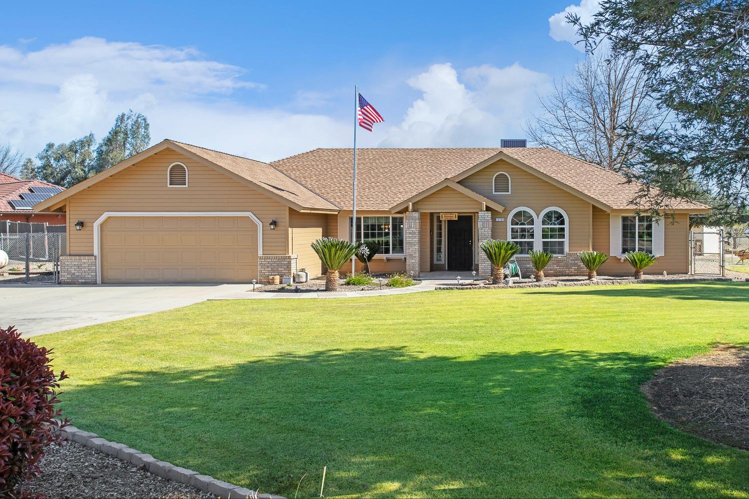 12703 Mesa Drive Madera, CA 93636 - Photo 1 of 31