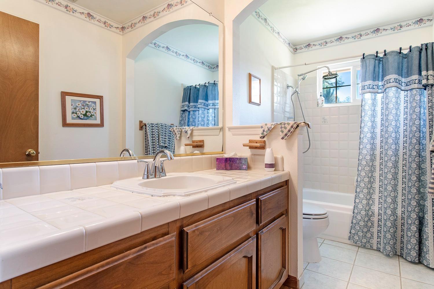 12703 Mesa Drive Madera, CA 93636 - Photo 17 of 31