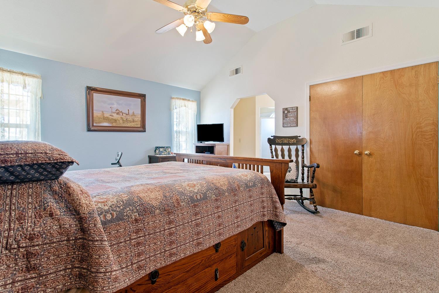 12703 Mesa Drive Madera, CA 93636 - Photo 18 of 31