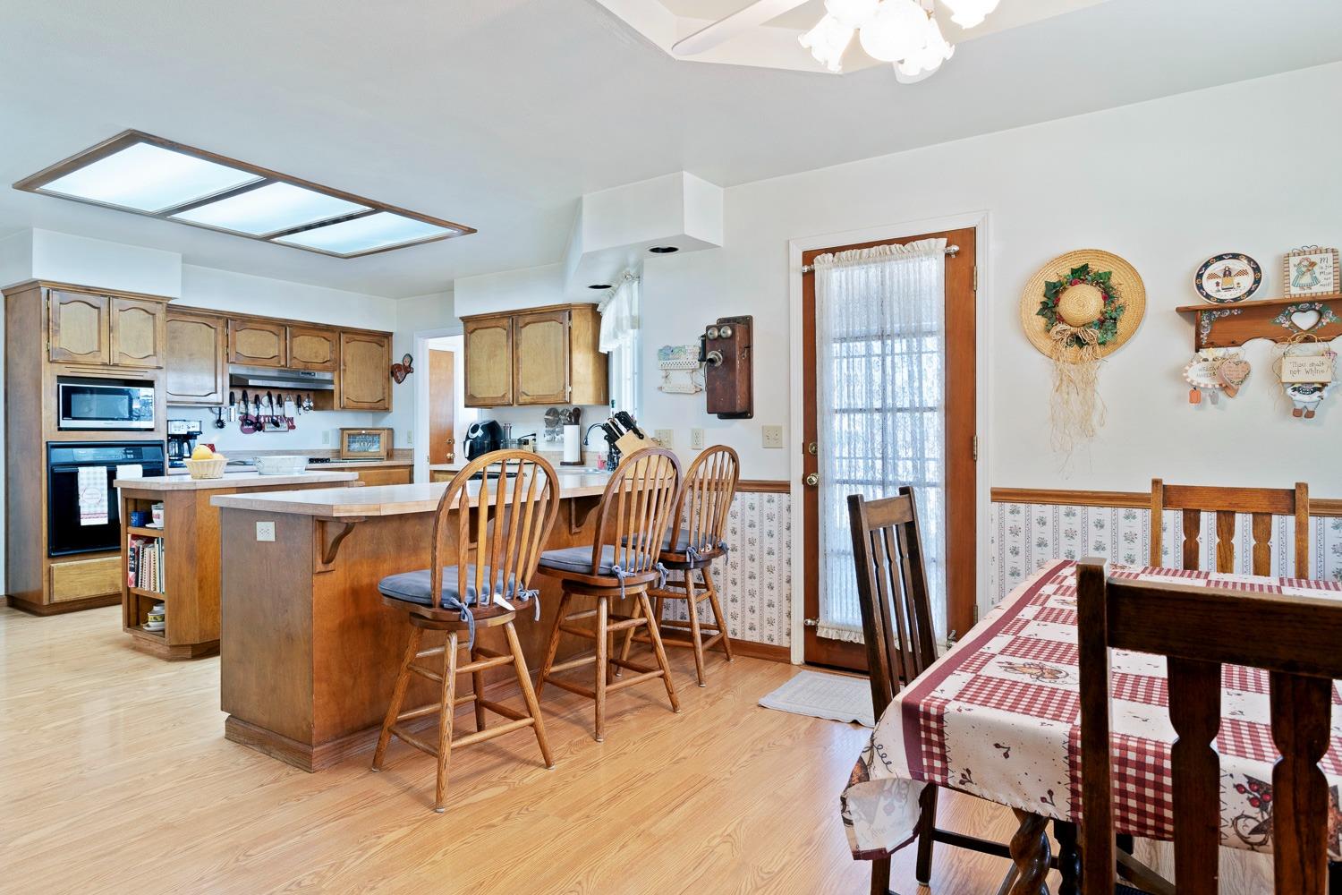 12703 Mesa Drive Madera, CA 93636 - Photo 8 of 31