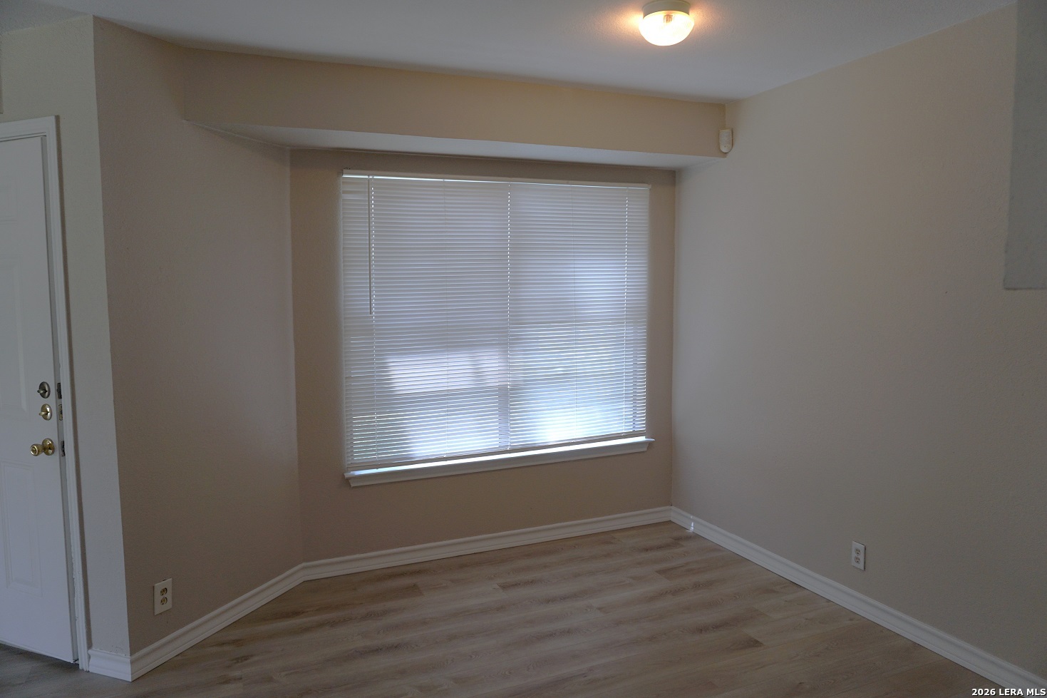 8470 Cascade Ridge Drive San Antonio, TX 78239 - Photo 7 of 25