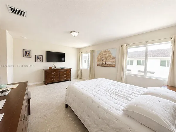$2,390 | 1041 Northwest 5th Street, Unit 1041, Florida City, FL 33034
