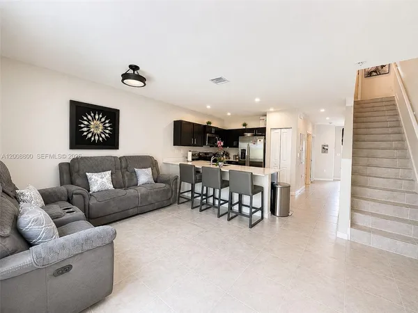 $2,390 | 1041 Northwest 5th Street, Unit 1041, Florida City, FL 33034