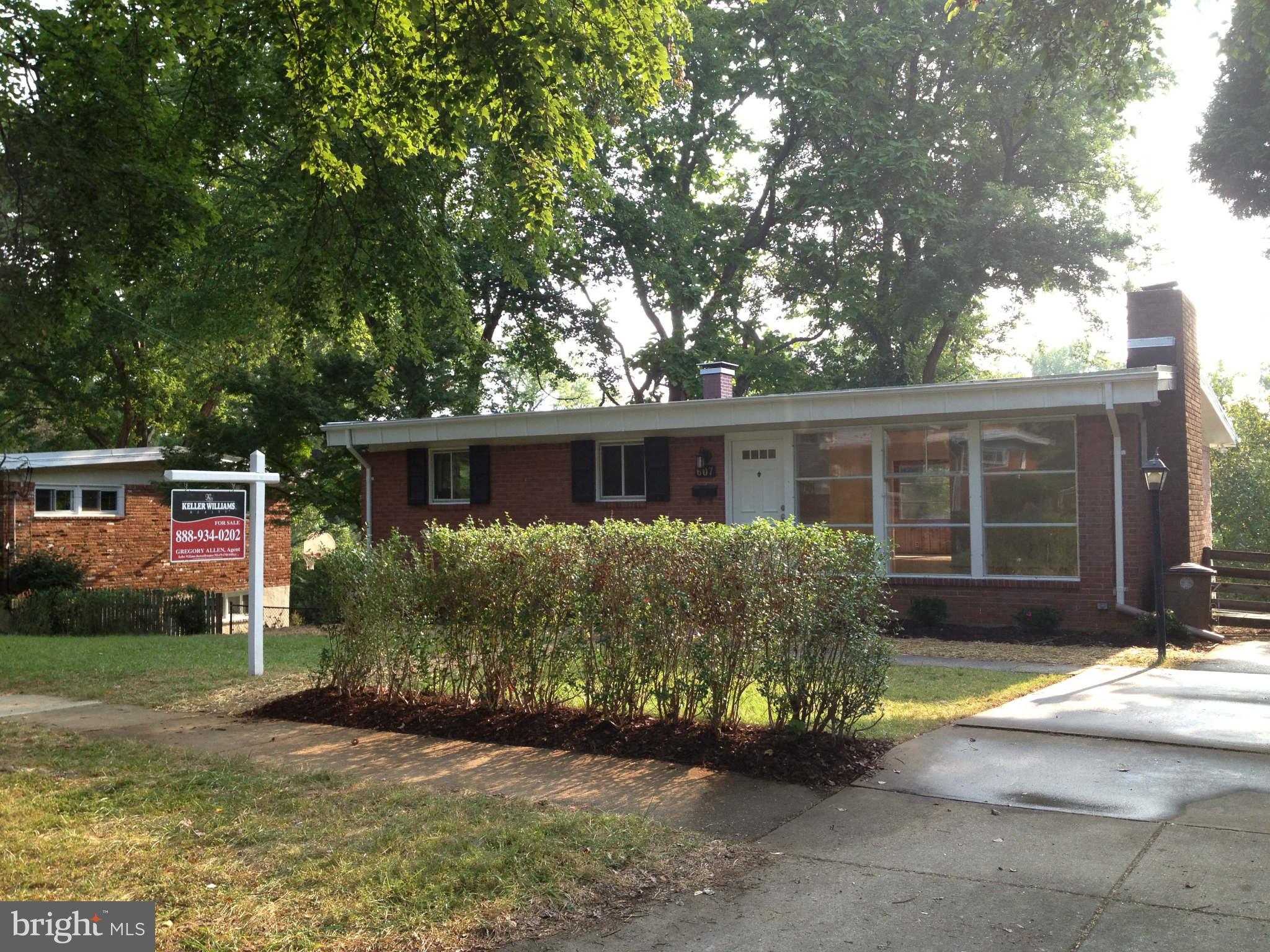 607 McIntyre Road Rockville, MD 20851 - Photo 1 of 11 Exterior (Front)