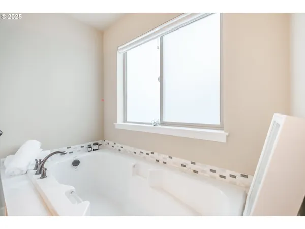 $530,000 | 3150 Duane Court Southeast, Albany, OR 97322
