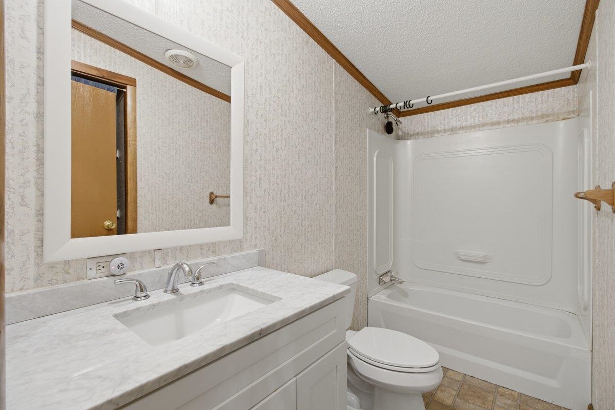 549 Houran Road Bennington, VT 05201 - Photo 25 of 36