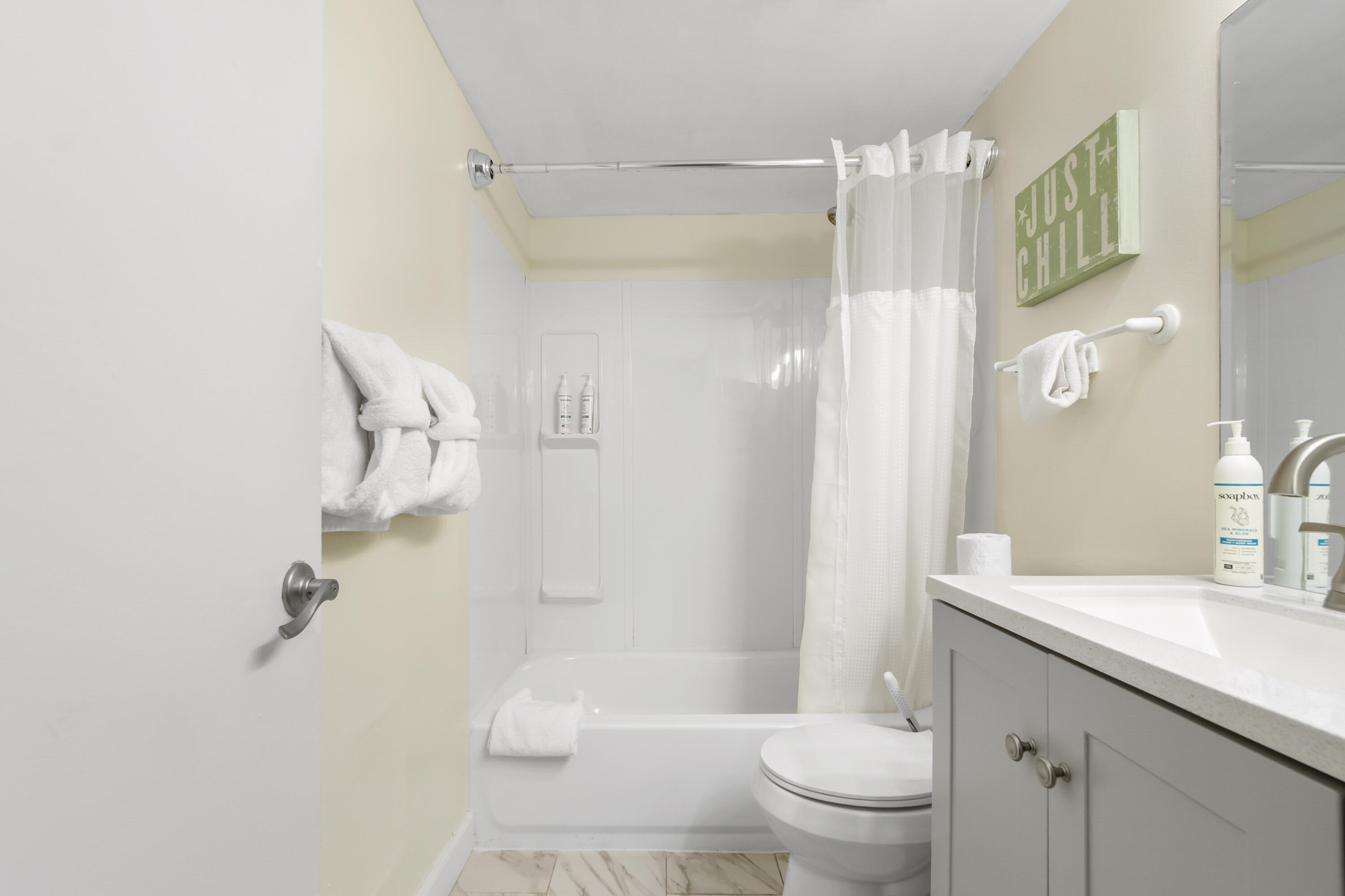 23222 Front Beach Road, Unit B3506 Panama City Beach, FL 32413 - Photo 23 of 47 DSC00830