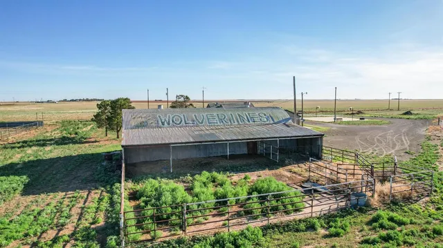 $275,000 | 561 County Road 302, Springlake, TX 79082