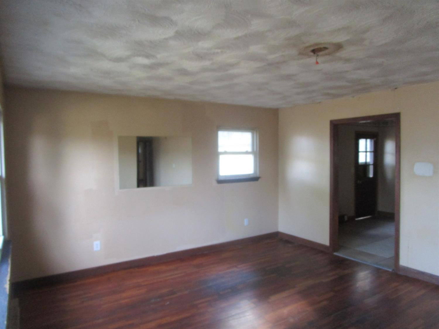 117 Hill N Dell Road Paris, KY 40361 - Photo 2 of 21 Photo 2