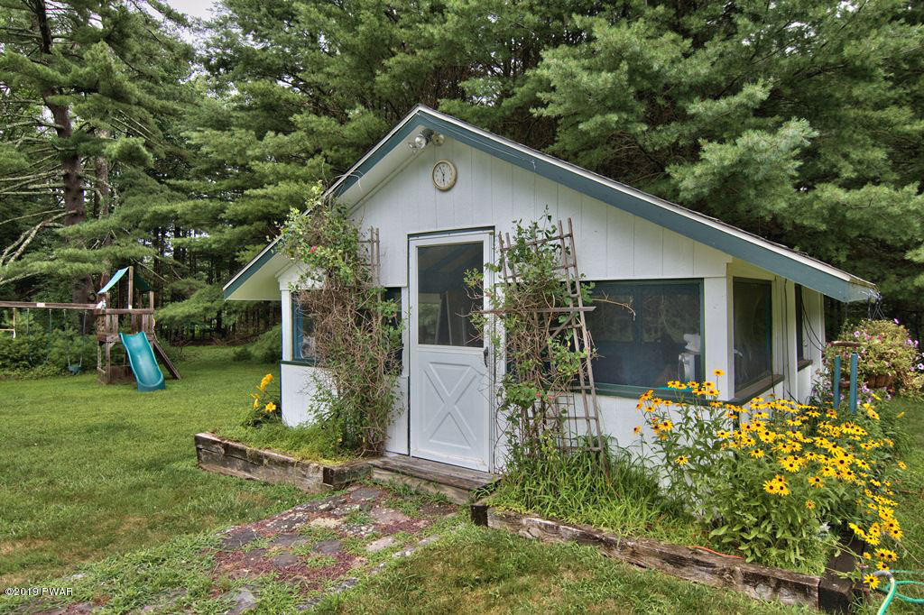 140 Johnny Bee Road Dingmans Ferry, PA 18328 - Photo 32 of 39 Pool House