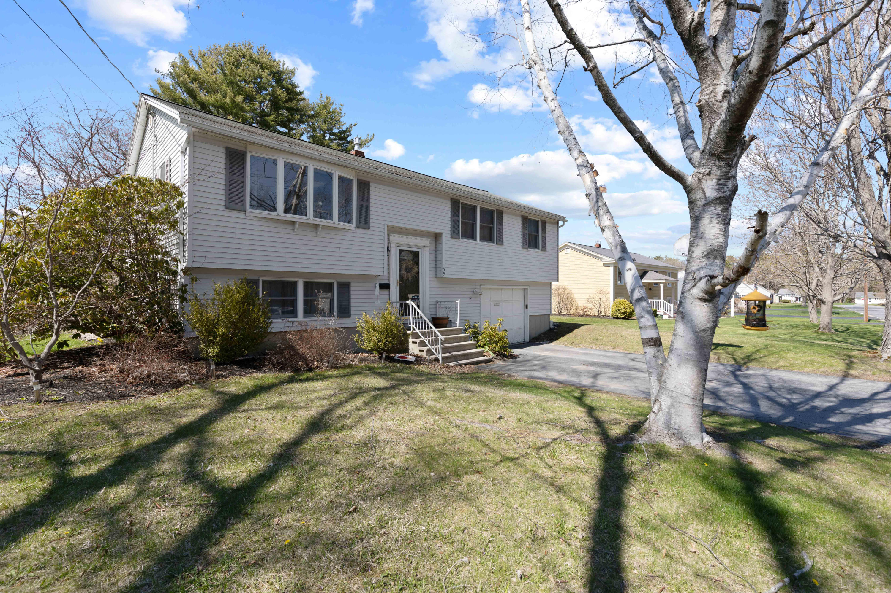 109 Rand Road Yarmouth, ME 04096 - Photo 2 of 30 109 Rand Road Yarmouth - 028