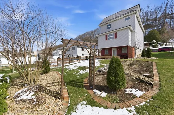 $245,000 | 815 7th Avenue, Ford City, PA 16226