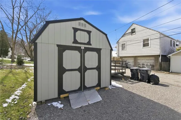 $245,000 | 815 7th Avenue, Ford City, PA 16226