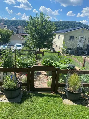 $245,000 | 815 7th Avenue, Ford City, PA 16226