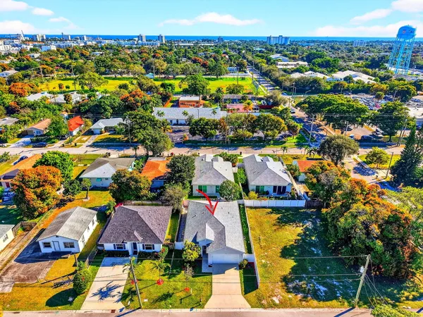 $5,500 | 341 Oak Alley, Delray Beach, FL 33444