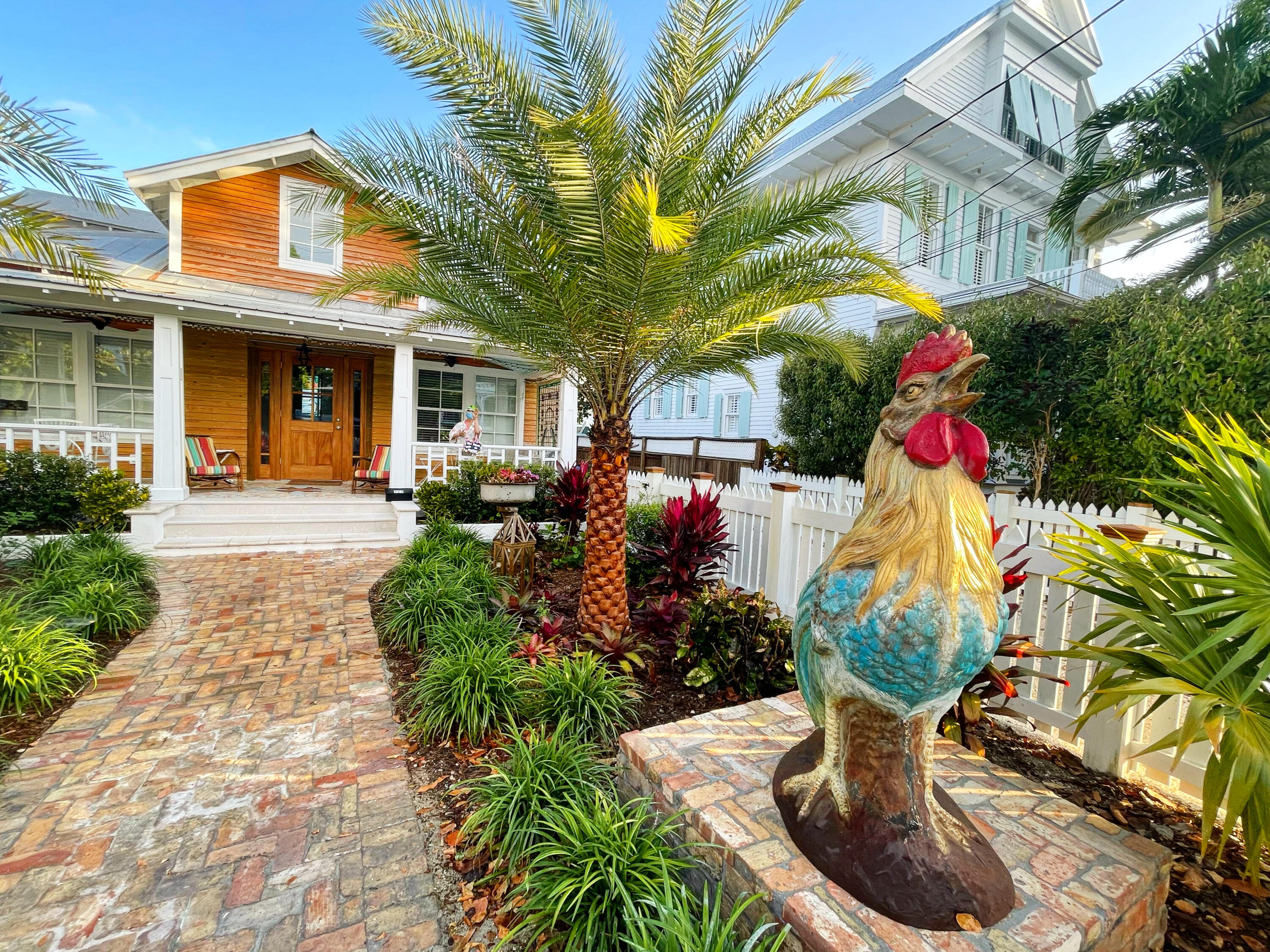 723 Eaton Street Key West, FL 33040 - Photo 2 of 90 723-chicken