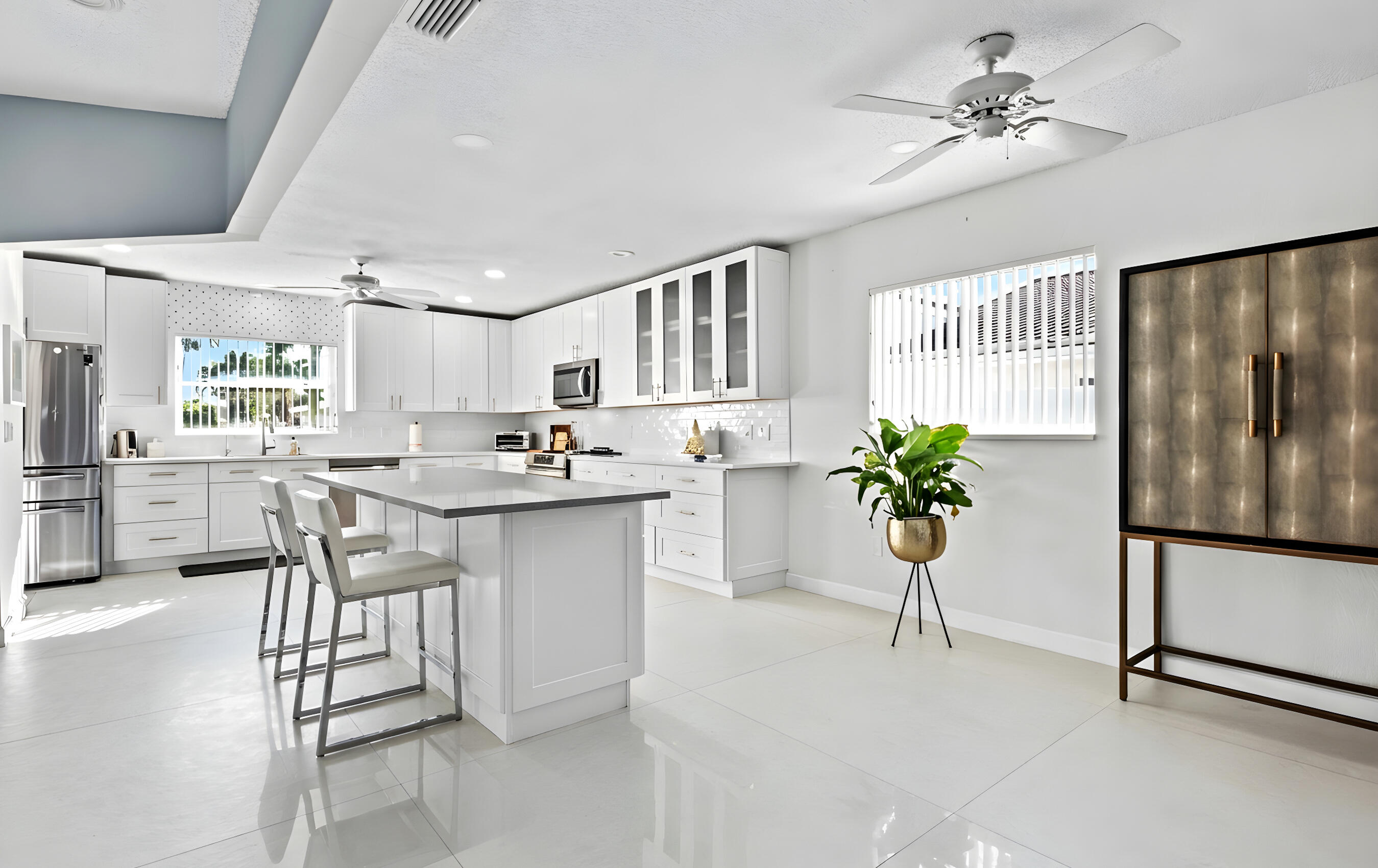 7017 Northwest 3rd Avenue Boca Raton, FL 33487 - Photo 17 of 32 R_F01.png