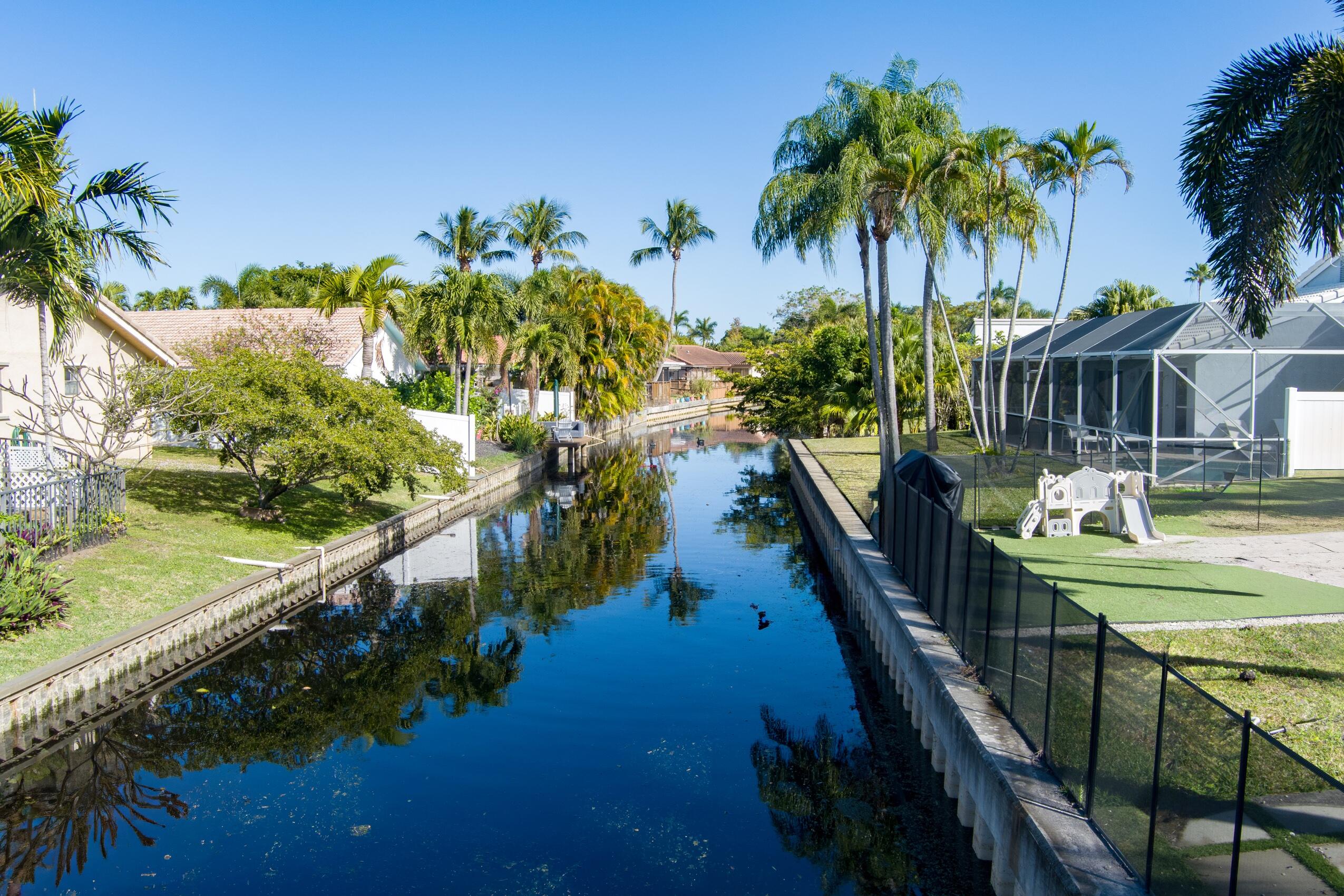 7017 Northwest 3rd Avenue Boca Raton, FL 33487 - Photo 8 of 32 R_F18.png