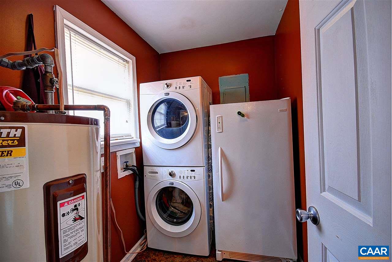 716 Jonquil Road Ruckersville, VA 22968 - Photo 8 of 21 a utility room with dryer and washer