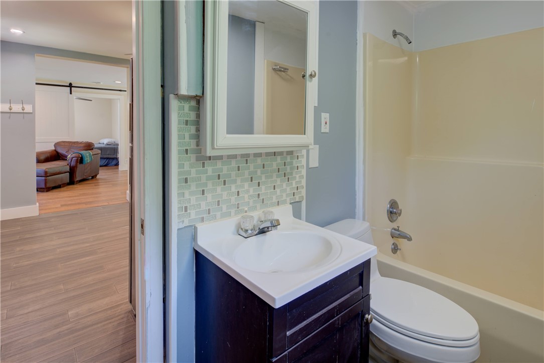 535 Ten Rod Road, Unit B North Kingstown, RI 02852 - Photo 12 of 20 Gallery Image 12