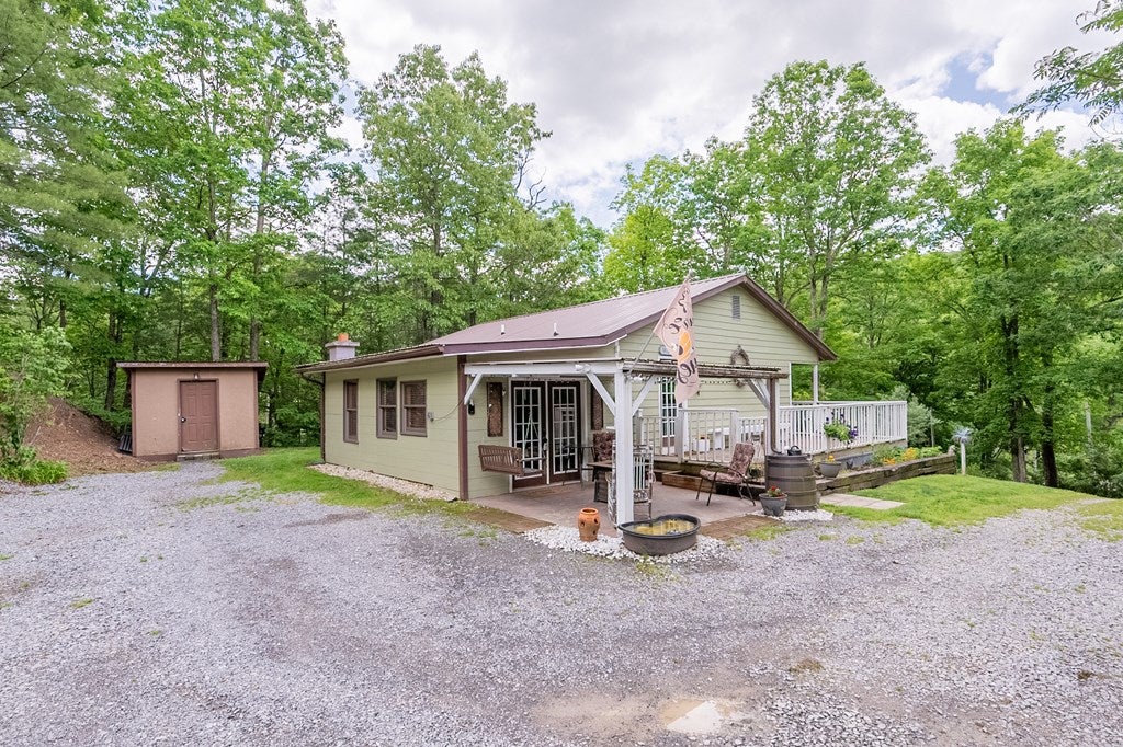 11737 Grapefield Road Bastian, VA 24314 - Photo 39 of 63 Gallery Image 39