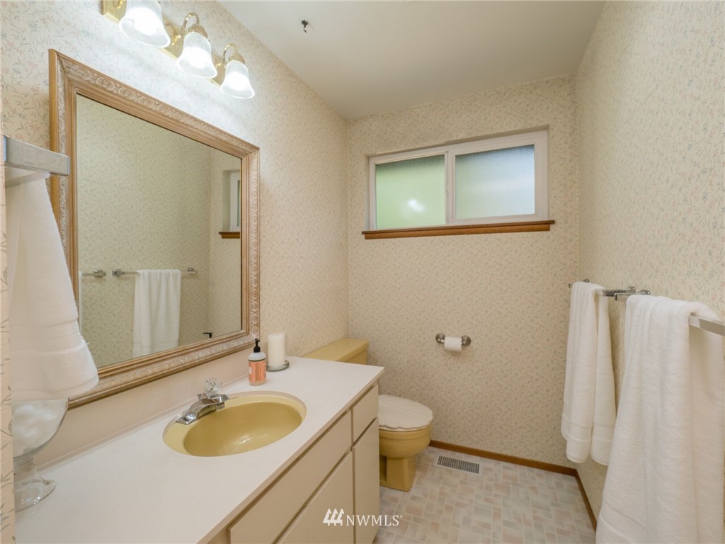 329 176th Place Southwest Bothell, WA 98012 - Photo 11 of 23