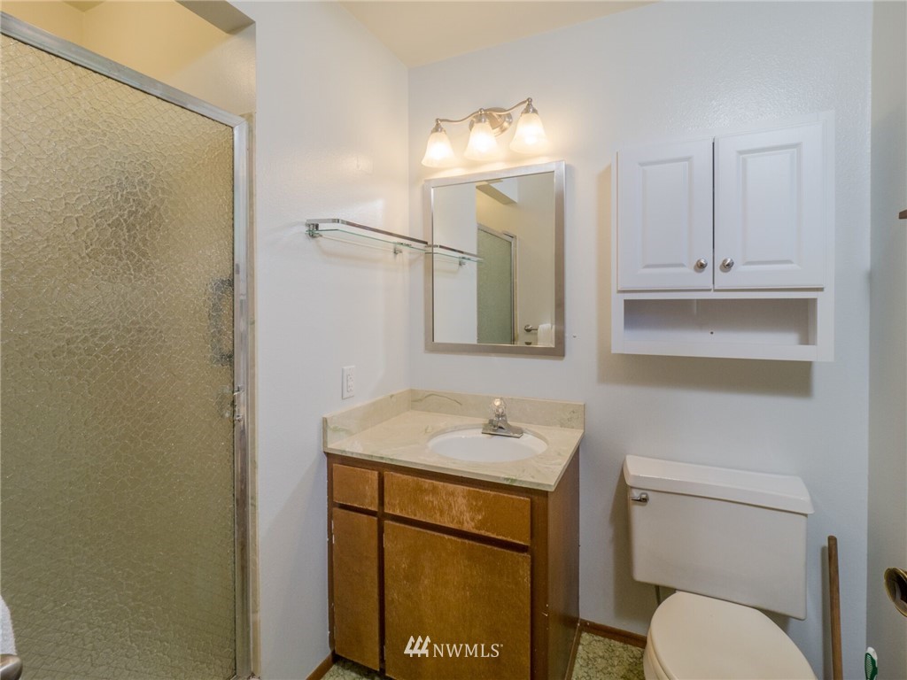 329 176th Place Southwest Bothell, WA 98012 - Photo 13 of 23