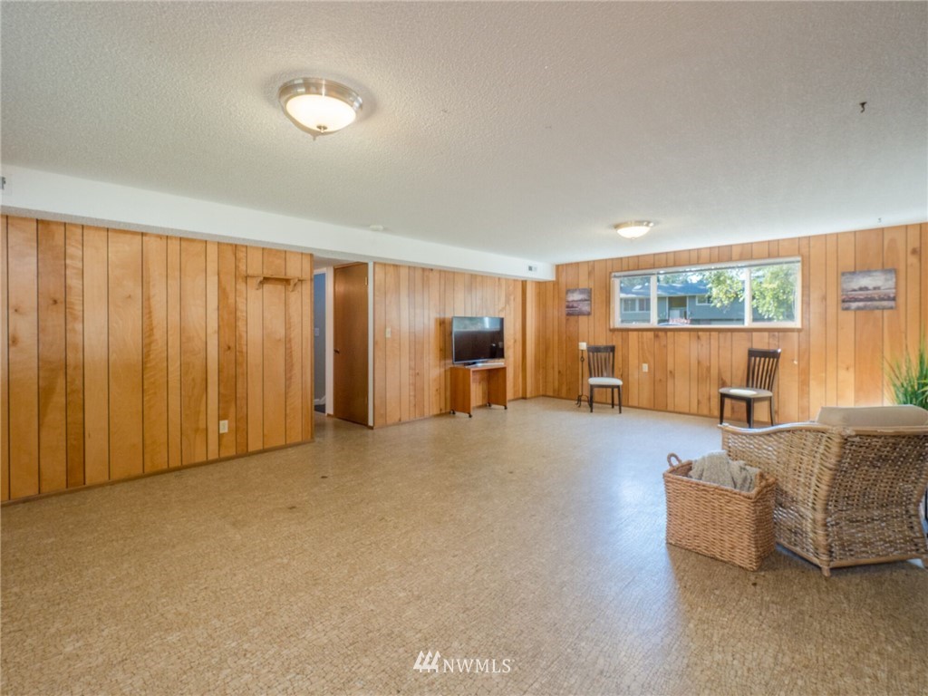 329 176th Place Southwest Bothell, WA 98012 - Photo 17 of 23