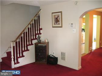 1155 Collings Road Camden, NJ 08104 - Photo 2 of 10 Living Room