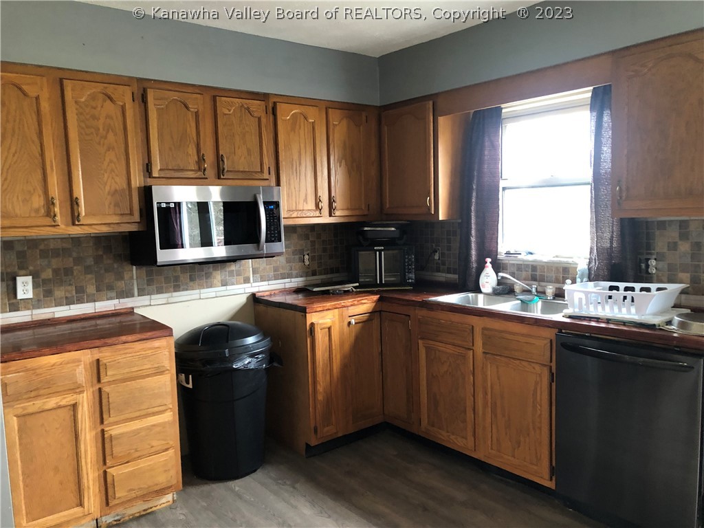 601 Fairview Road Point Pleasant, WV 25550 - Photo 4 of 19 Gallery Image 4