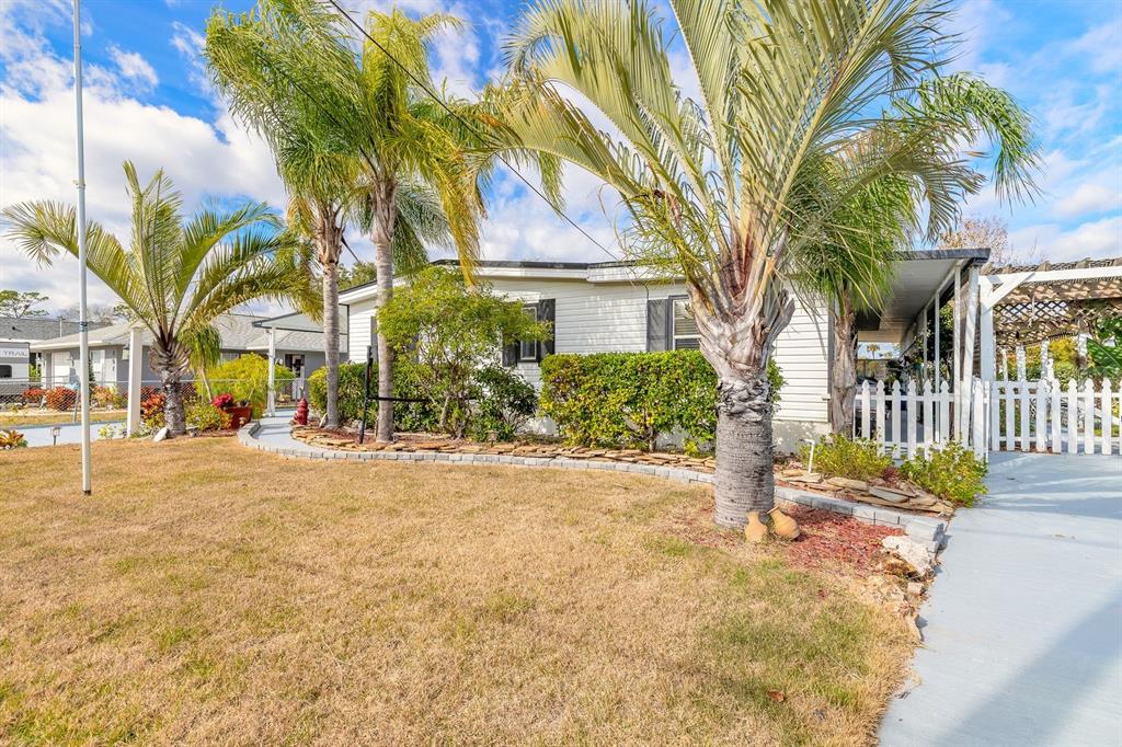 109 Douglas Street Edgewater, FL 32141 - Photo 4 of 43