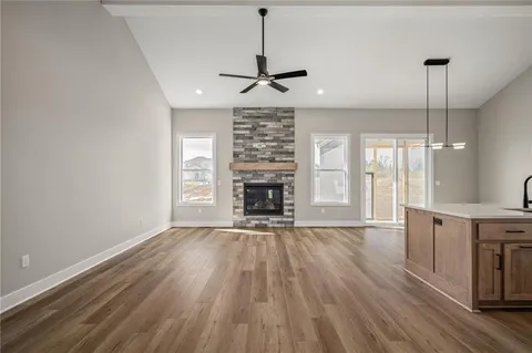 $636,325 | 25011 West 89th Street, Lenexa, KS 66227