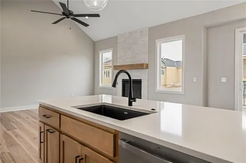 $636,325 | 25011 West 89th Street, Lenexa, KS 66227