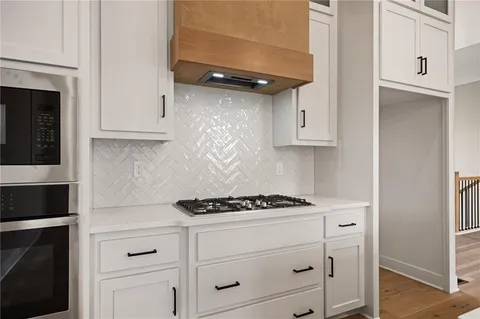 $636,325 | 25011 West 89th Street, Lenexa, KS 66227