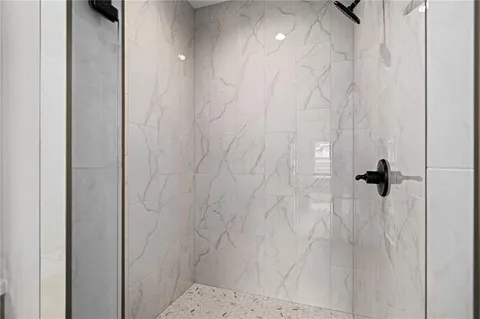 $636,325 | 25011 West 89th Street, Lenexa, KS 66227