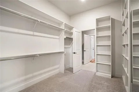 $636,325 | 25011 West 89th Street, Lenexa, KS 66227