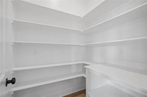 $636,325 | 25011 West 89th Street, Lenexa, KS 66227