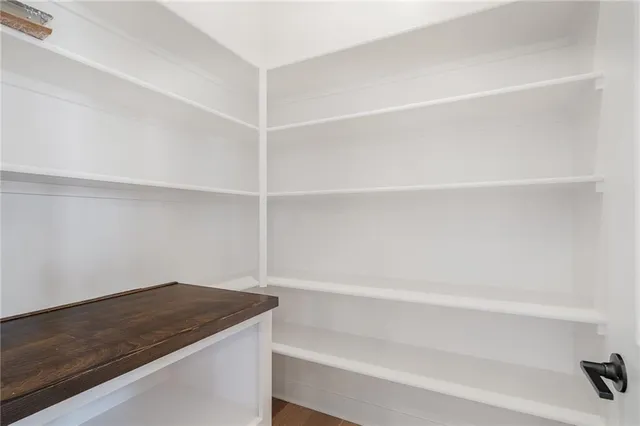 $636,325 | 25011 West 89th Street, Lenexa, KS 66227