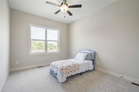 $636,325 | 25011 West 89th Street, Lenexa, KS 66227