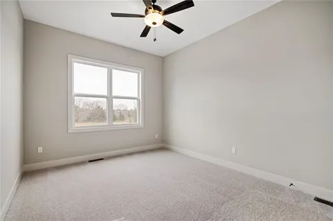 $636,325 | 25011 West 89th Street, Lenexa, KS 66227