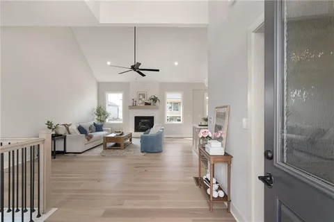 $636,325 | 25011 West 89th Street, Lenexa, KS 66227