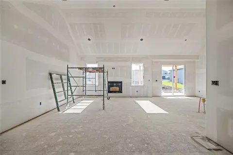 $636,325 | 25011 West 89th Street, Lenexa, KS 66227