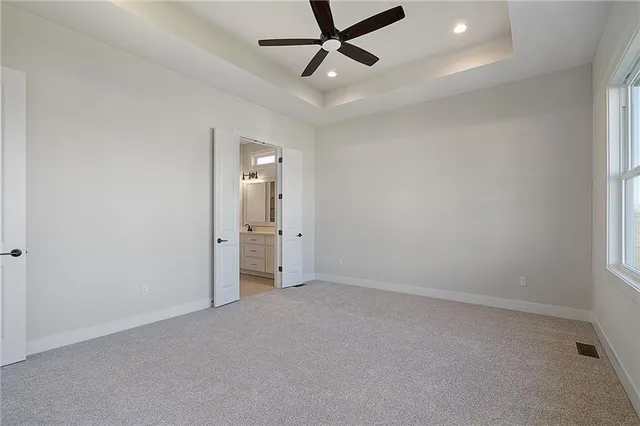 $636,325 | 25011 West 89th Street, Lenexa, KS 66227