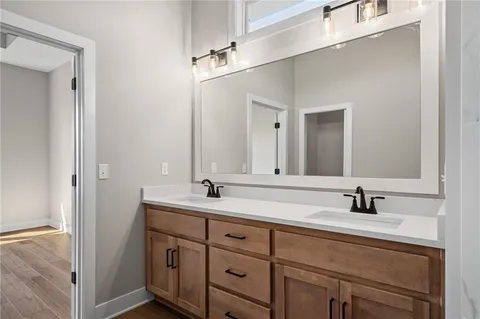 $636,325 | 25011 West 89th Street, Lenexa, KS 66227