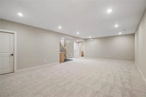 $636,325 | 25011 West 89th Street, Lenexa, KS 66227